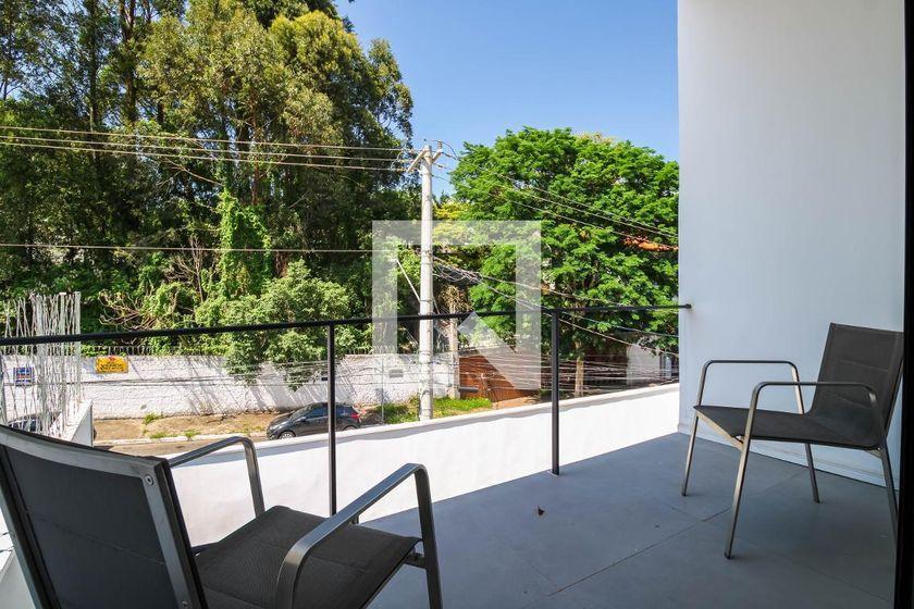 Casa à Venda – Morumbi, 2 Quartos, 700 m² – São Paulo