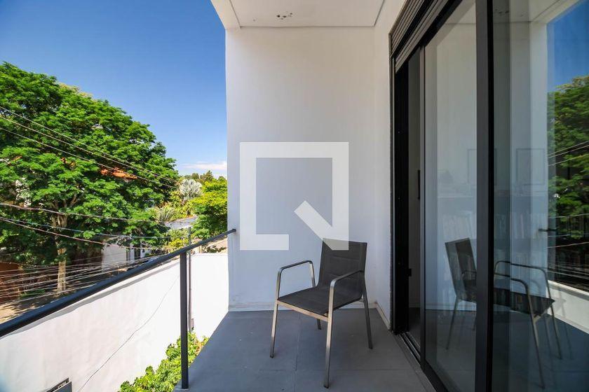 Casa à Venda – Morumbi, 2 Quartos, 700 m² – São Paulo
