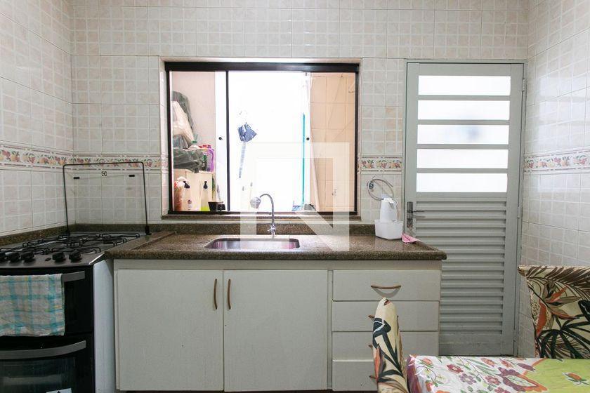 Casa à Venda – Vila Matilde, 2 Quartos, 94 m² – São Paulo