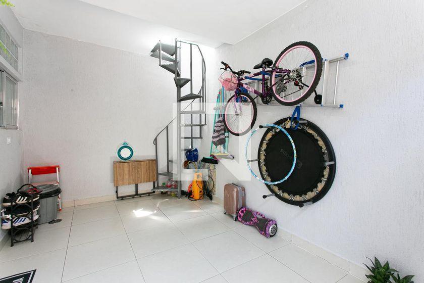 Casa à Venda – Penha de França, 2 Quartos, 68 m² – São Paulo