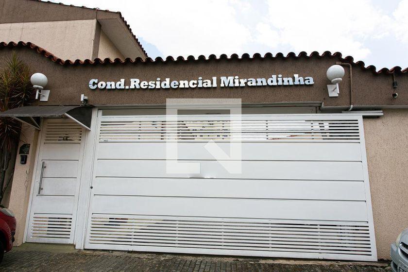 Casa à Venda – Penha de França, 2 Quartos, 68 m² – São Paulo