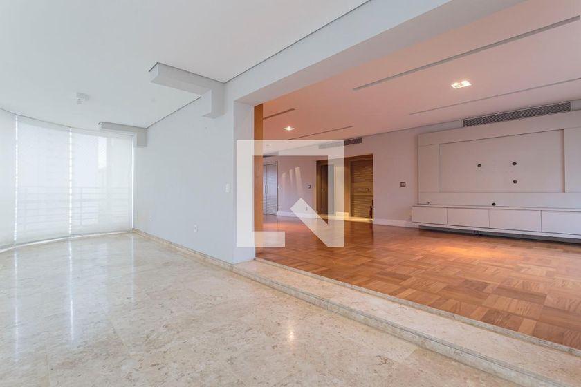 Apartamento à Venda – Itaim Bibi, 3 Quartos, 274 m² – São Paulo