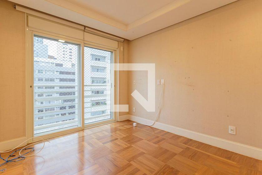 Apartamento à Venda – Itaim Bibi, 3 Quartos, 274 m² – São Paulo