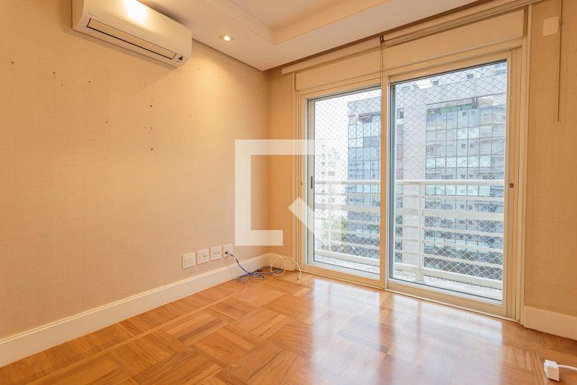Apartamento à Venda – Itaim Bibi, 3 Quartos, 274 m² – São Paulo