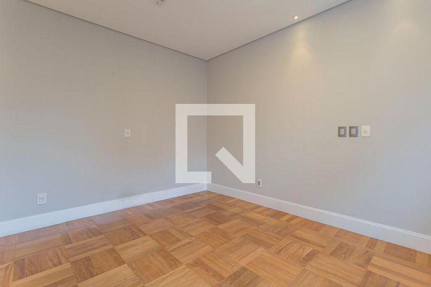 Apartamento à Venda – Itaim Bibi, 3 Quartos, 274 m² – São Paulo