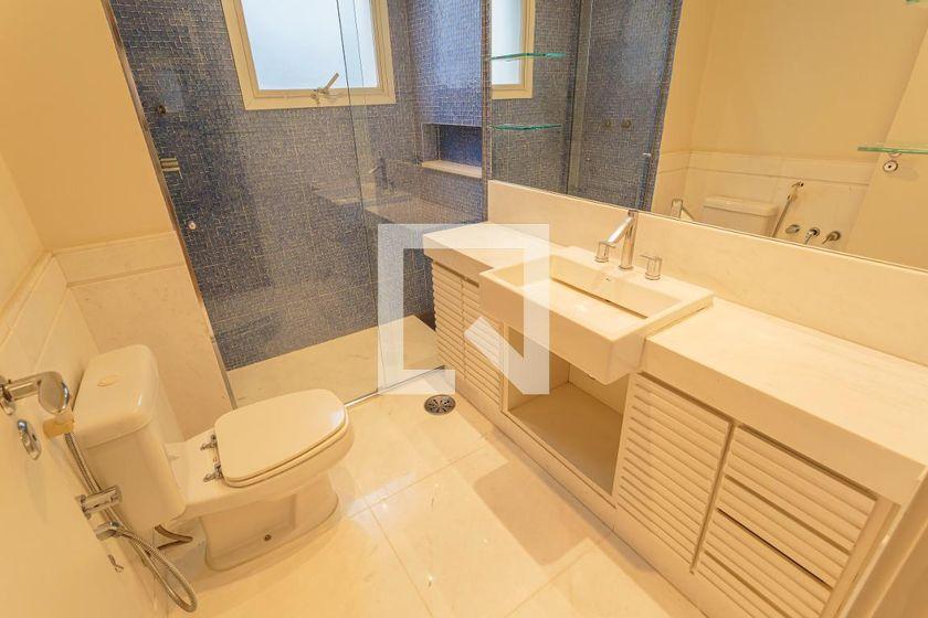 Apartamento à Venda – Itaim Bibi, 3 Quartos, 274 m² – São Paulo