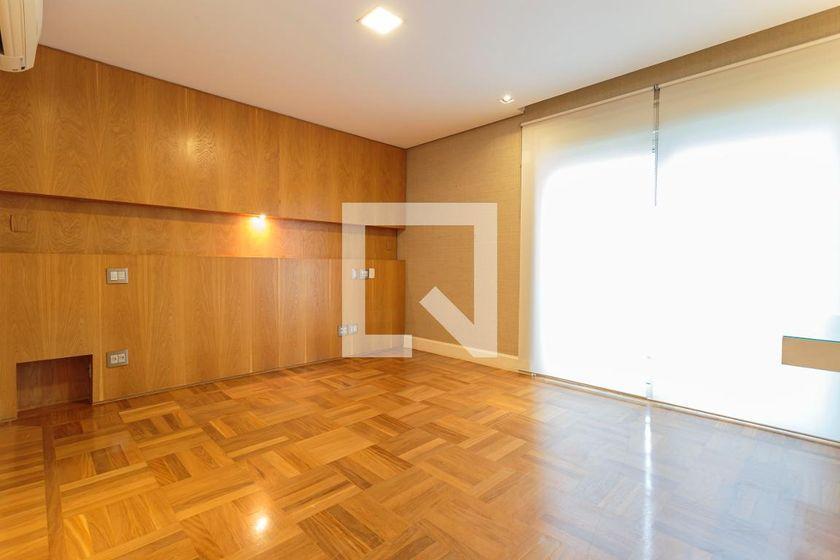 Apartamento à Venda – Itaim Bibi, 3 Quartos, 274 m² – São Paulo