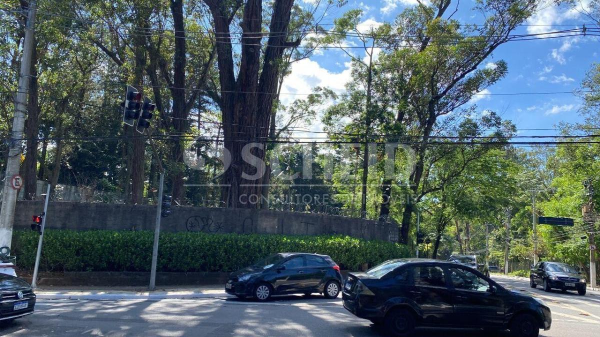 Terreno área nobre a venda -6068m2- Alto da Boa Vista ideal para casa codominio ou Senior Living