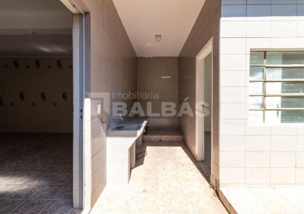 SOBRADO – VILA REGENTE FEIJÓ – EXCELENTE LOCALIZAÇÃO