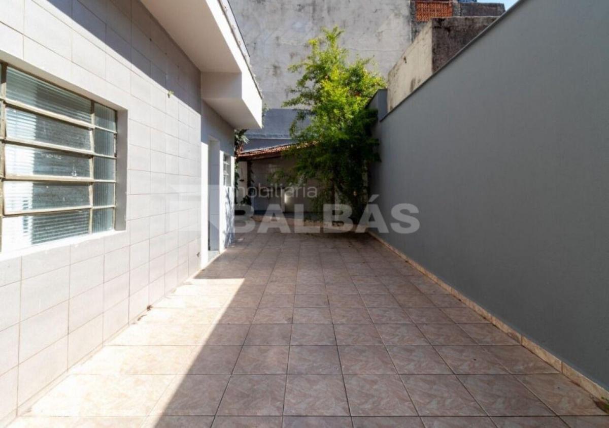 SOBRADO – VILA REGENTE FEIJÓ – EXCELENTE LOCALIZAÇÃO
