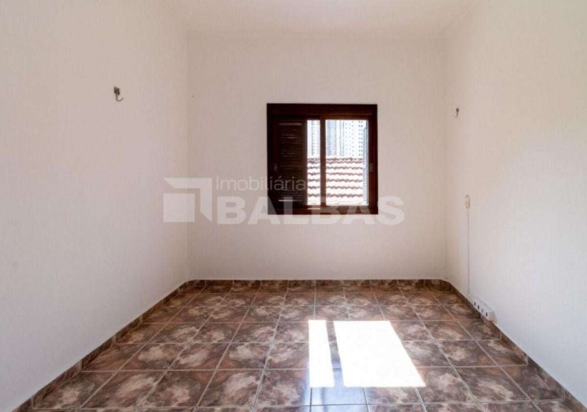SOBRADO – VILA REGENTE FEIJÓ – EXCELENTE LOCALIZAÇÃO