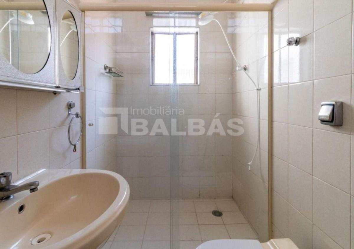 SOBRADO – VILA REGENTE FEIJÓ – EXCELENTE LOCALIZAÇÃO
