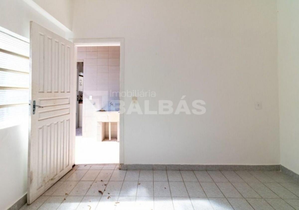 SOBRADO – VILA REGENTE FEIJÓ – EXCELENTE LOCALIZAÇÃO