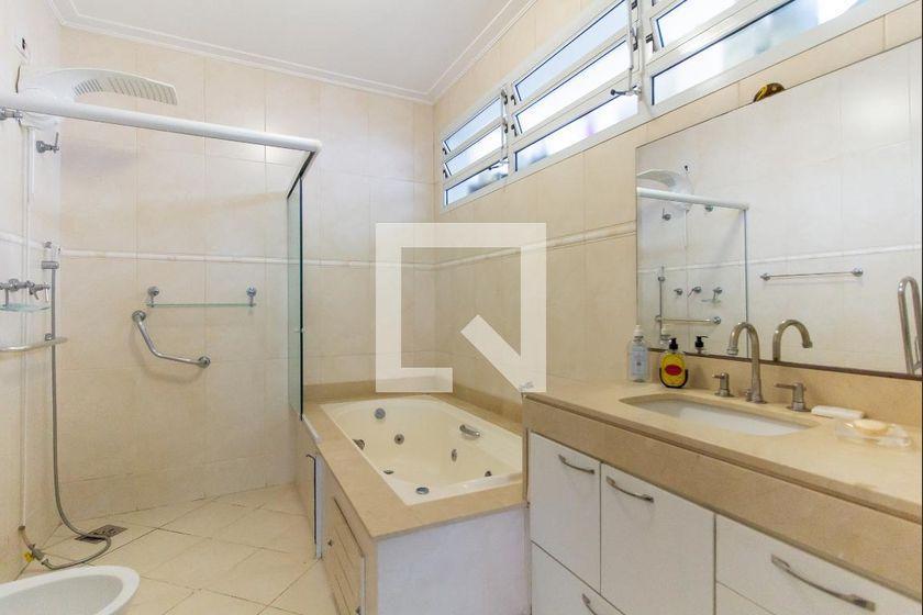Casa à Venda – Lapa, 5 Quartos, 413 m² – São Paulo