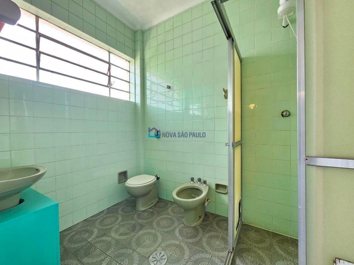 Casa assobradada, 154m, 3 quartos, 1 suíte, 2 vagas – Planalto Paulista
