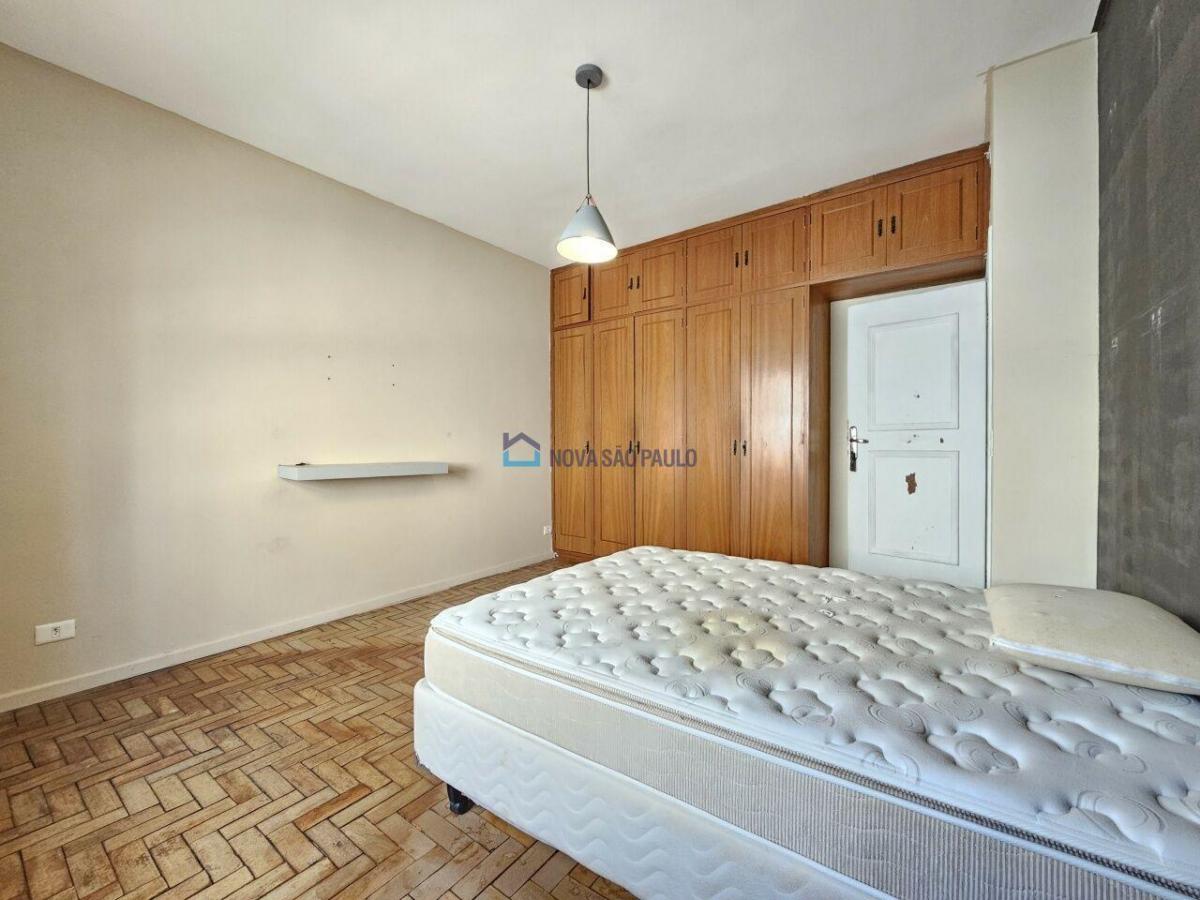 Casa assobradada, 154m, 3 quartos, 1 suíte, 2 vagas – Planalto Paulista