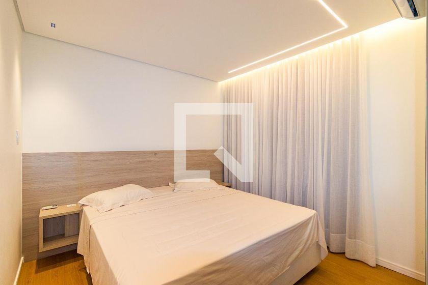 Casa à Venda – Morumbi, 5 Quartos, 397 m² – São Paulo