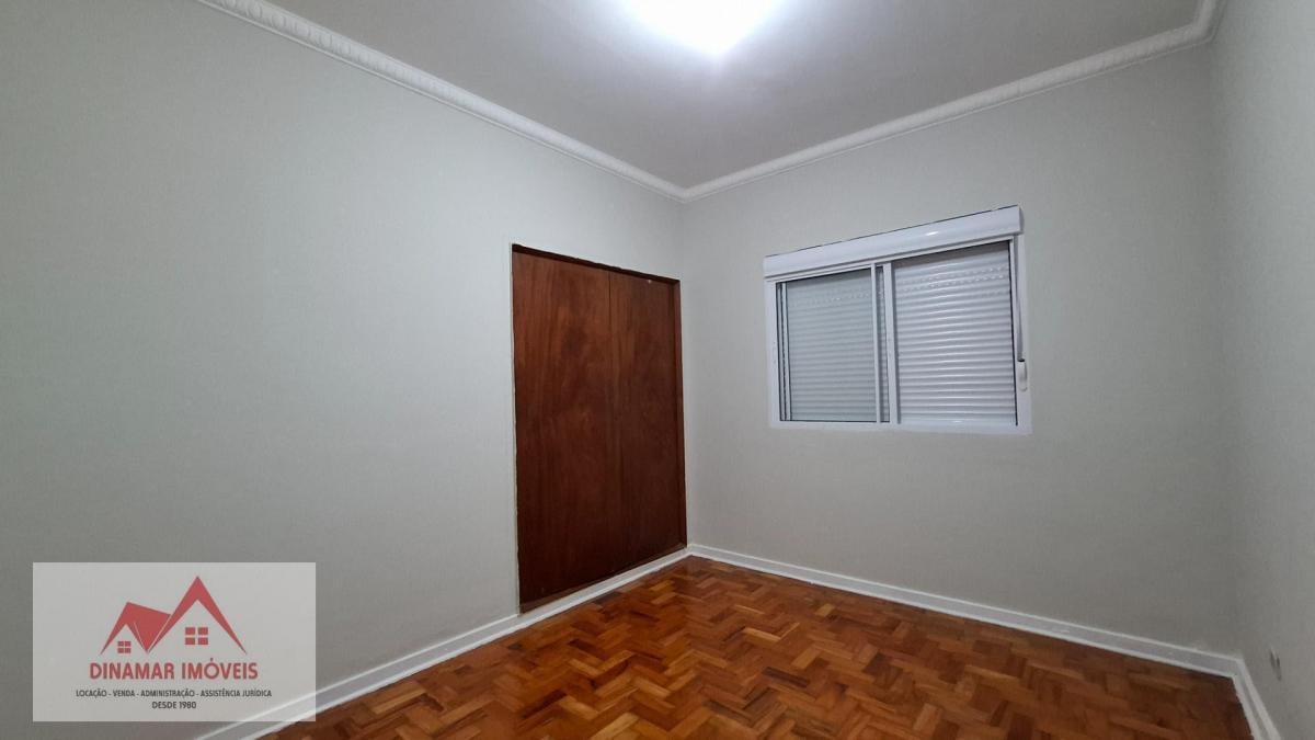 Alugue Casa Térrea com 3 quartos, 2 vagas e edí…