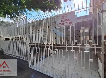 Alugue Casa Térrea com 3 quartos, 2 vagas e edí…