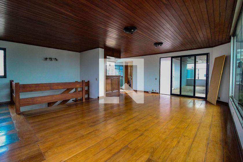 Apartamento à Venda – Vila Olímpia, 3 Quartos, 300 m² – São Paulo