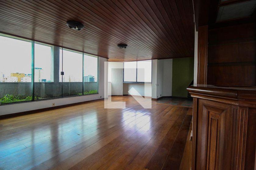 Apartamento à Venda – Vila Olímpia, 3 Quartos, 300 m² – São Paulo