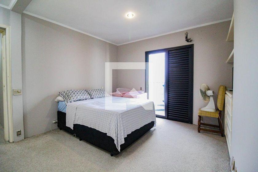 Apartamento à Venda – Vila Olímpia, 3 Quartos, 300 m² – São Paulo