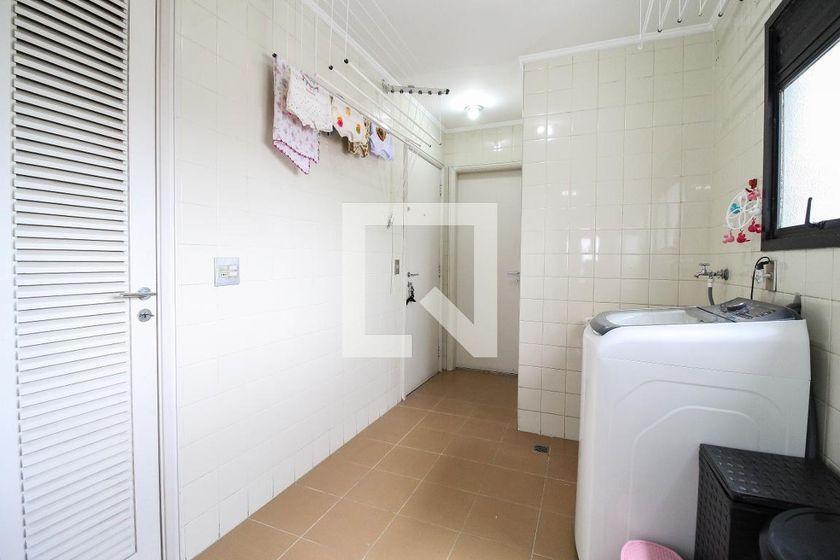 Apartamento à Venda – Vila Olímpia, 3 Quartos, 300 m² – São Paulo