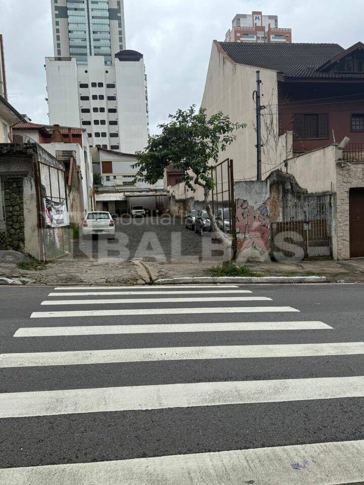 TERRENO – RUA TUIUTI – 500 m²