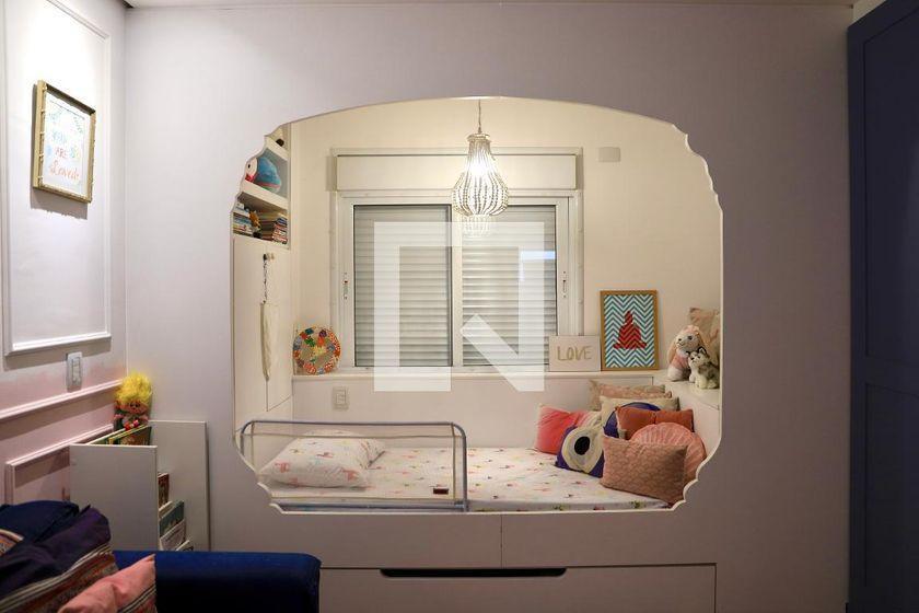 Casa à Venda – Planalto Paulista, 3 Quartos, 450 m² – São Paulo