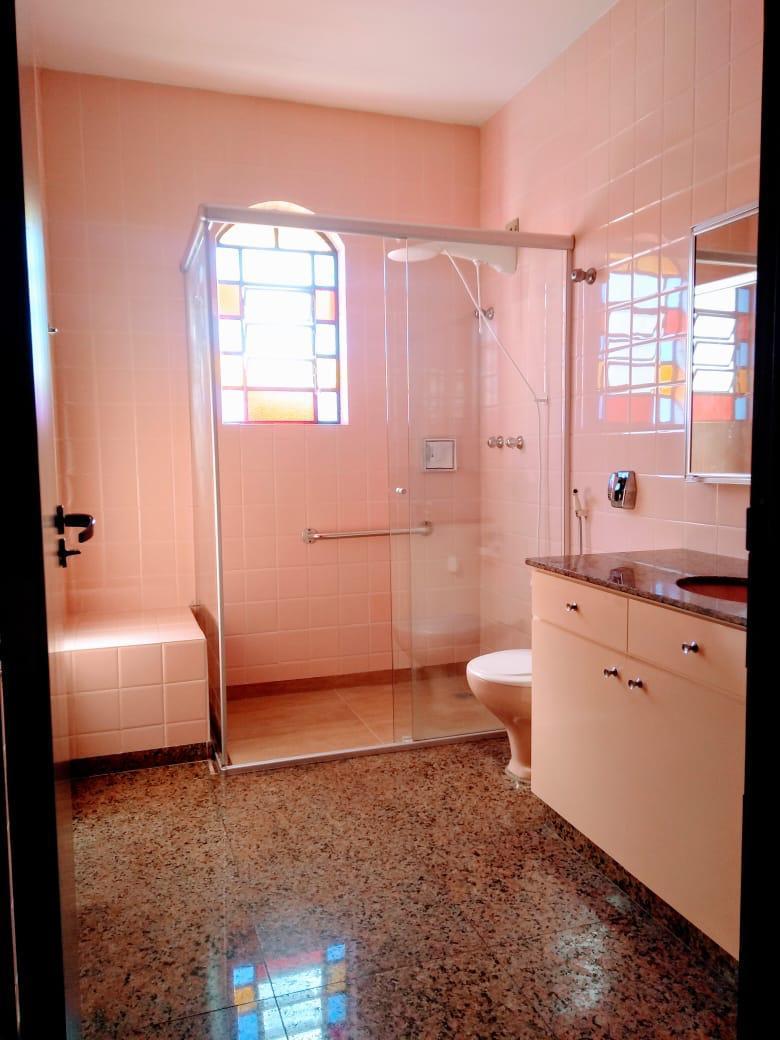LINDA CASA E SO COMPRAR E MUDAR NADA PARA FAZER A VENDA VILA IHNA MORUMBI