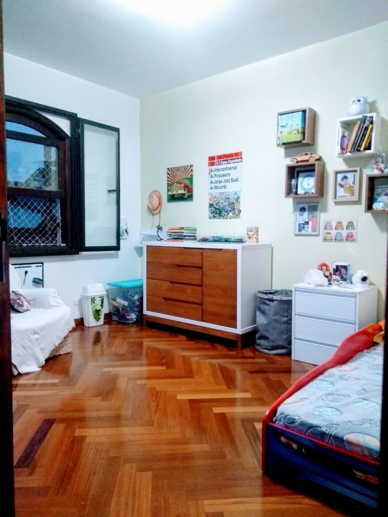 LINDA CASA E SO COMPRAR E MUDAR NADA PARA FAZER A VENDA VILA IHNA MORUMBI
