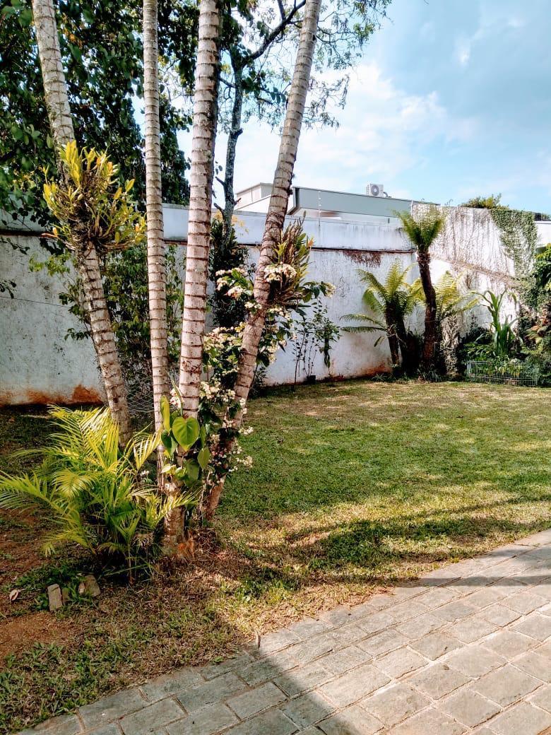 LINDA CASA E SO COMPRAR E MUDAR NADA PARA FAZER A VENDA VILA IHNA MORUMBI