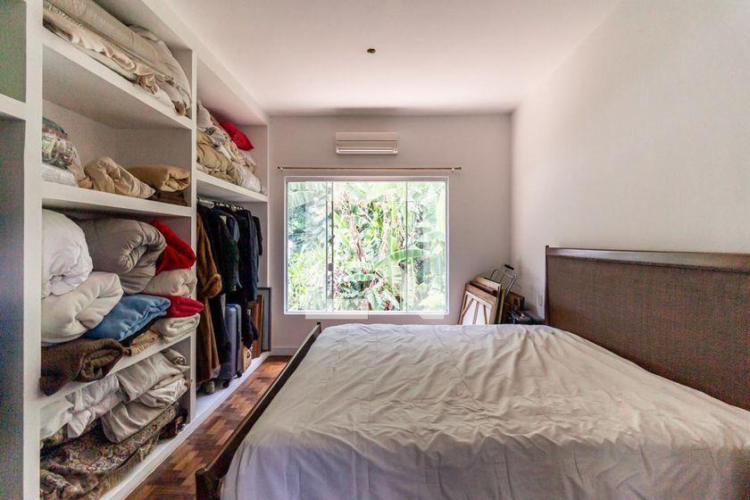 Casa à Venda – Pacaembu, 3 Quartos, 400 m² – São Paulo