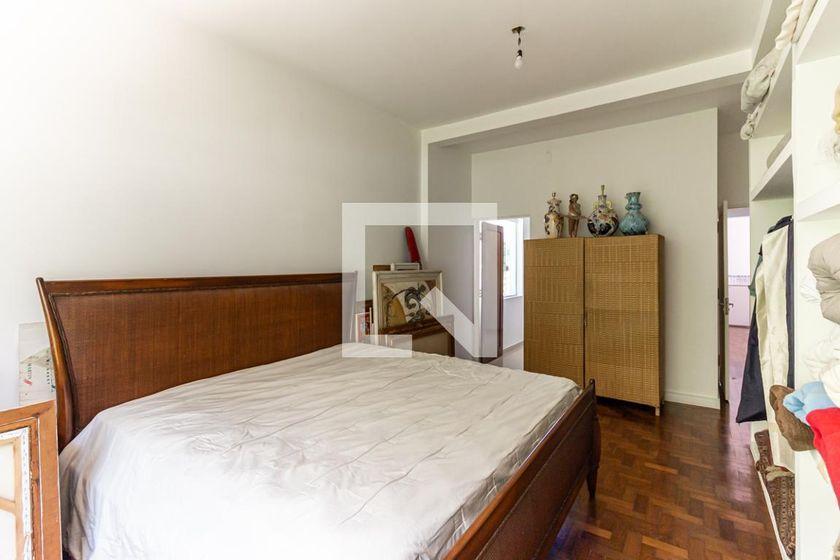 Casa à Venda – Pacaembu, 3 Quartos, 400 m² – São Paulo