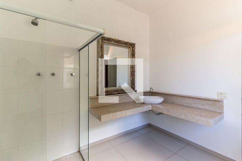 Casa à Venda – Pacaembu, 3 Quartos, 400 m² – São Paulo