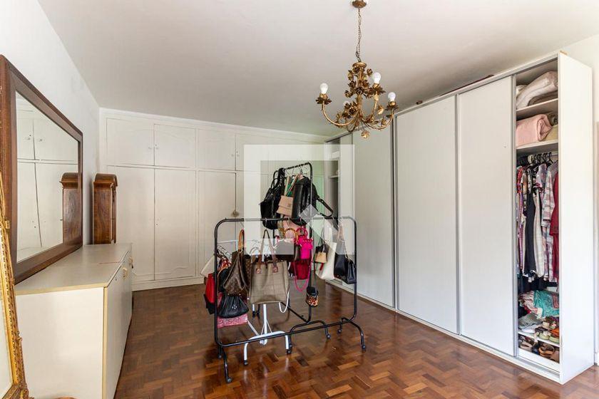Casa à Venda – Pacaembu, 3 Quartos, 400 m² – São Paulo