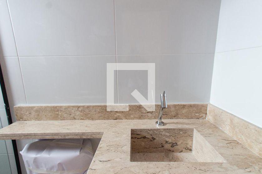 Casa à Venda – Vila Guilherme, 2 Quartos, 105 m² – São Paulo