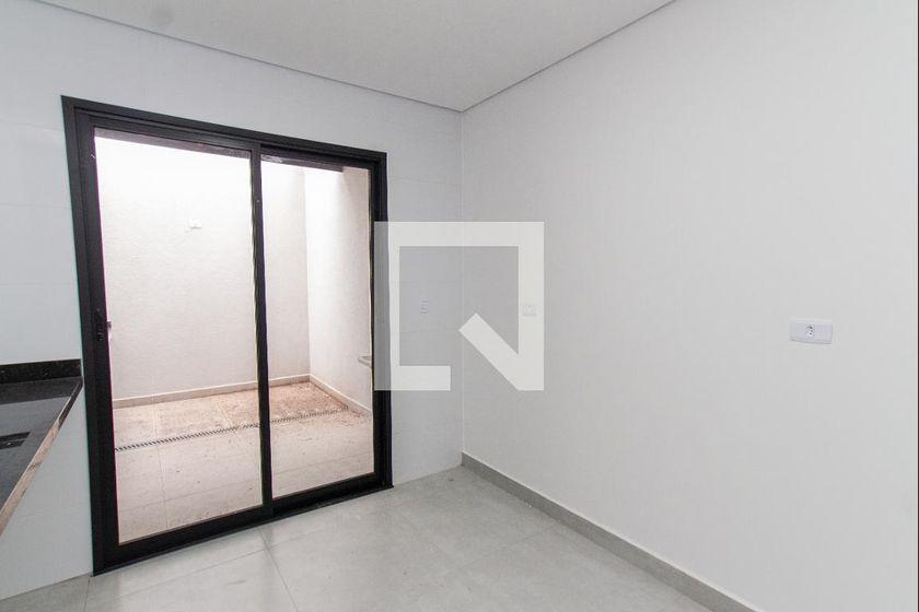 Casa à Venda – Vila Guilherme, 2 Quartos, 105 m² – São Paulo