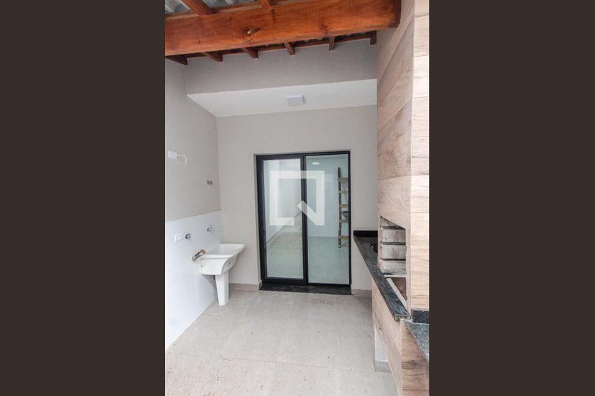 Casa à Venda – Vila Guilherme, 2 Quartos, 105 m² – São Paulo