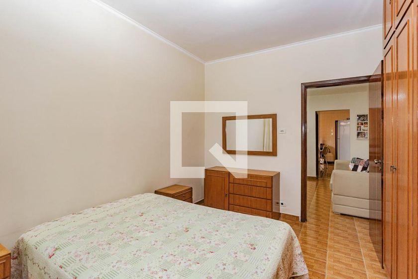 Casa para Aluguel – Sacomã, 2 Quartos, 700 m2 – São Paulo