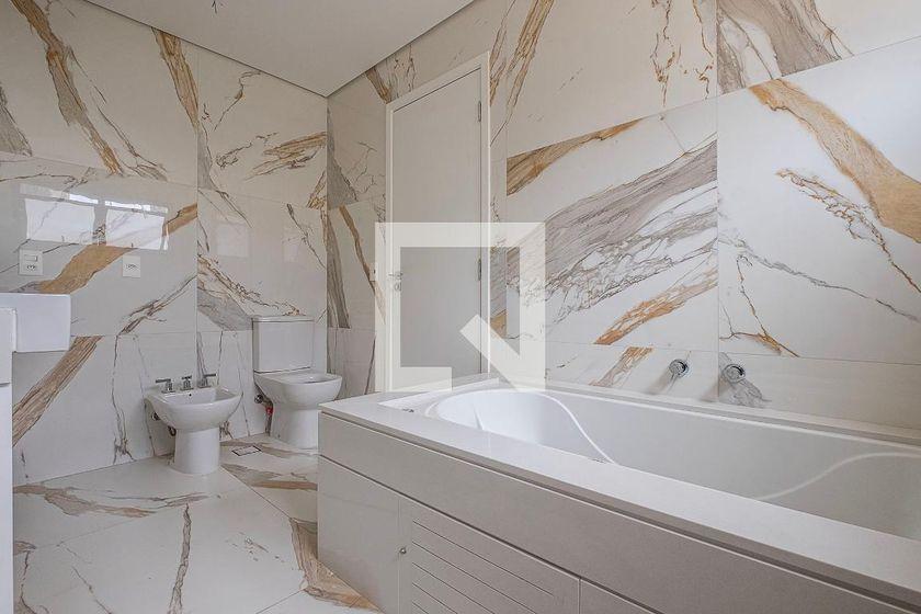 Apartamento à Venda – Jardim Paulista, 3 Quartos, 225 m² – São Paulo