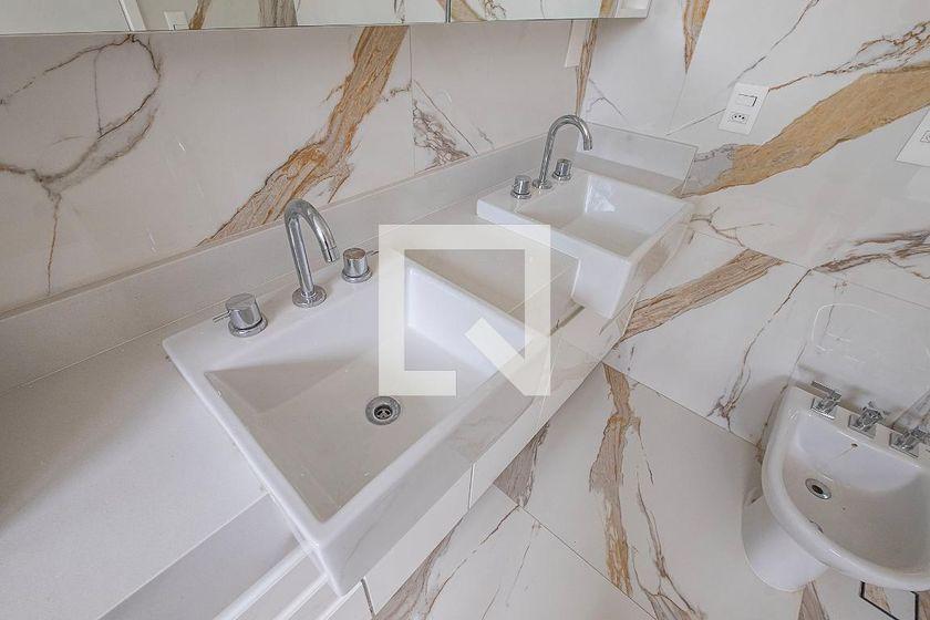 Apartamento à Venda – Jardim Paulista, 3 Quartos, 225 m² – São Paulo