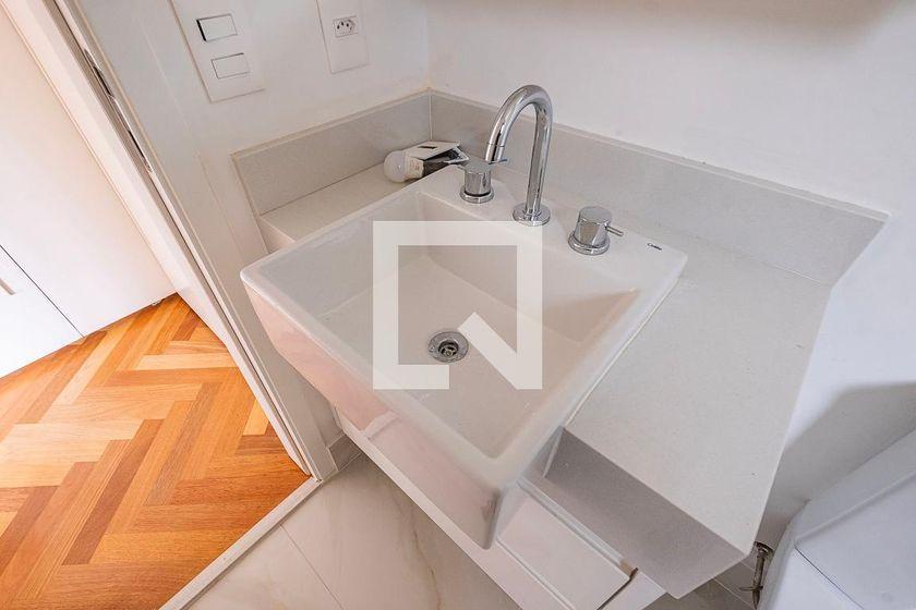 Apartamento à Venda – Jardim Paulista, 3 Quartos, 225 m² – São Paulo