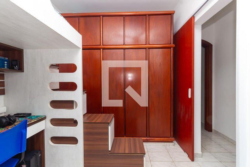 Casa à Venda – Ipiranga, 3 Quartos, 120 m² – São Paulo