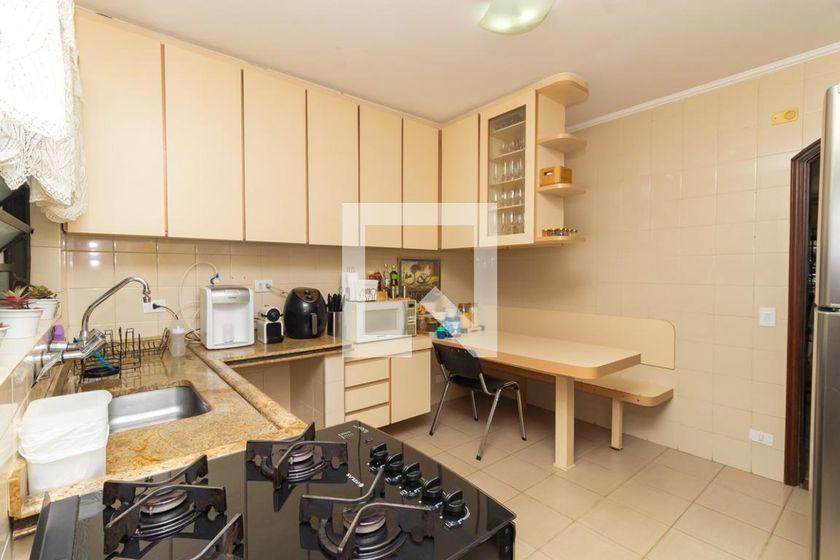 Casa à Venda – Ipiranga, 3 Quartos, 120 m² – São Paulo