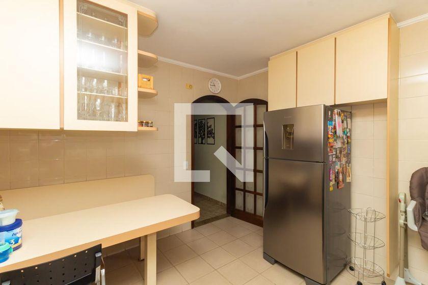 Casa à Venda – Ipiranga, 3 Quartos, 120 m² – São Paulo