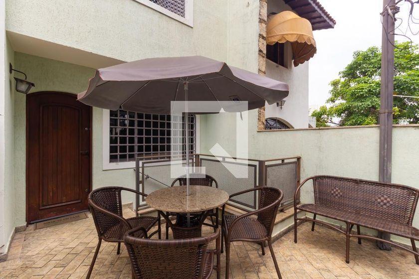 Casa à Venda – Ipiranga, 3 Quartos, 120 m² – São Paulo