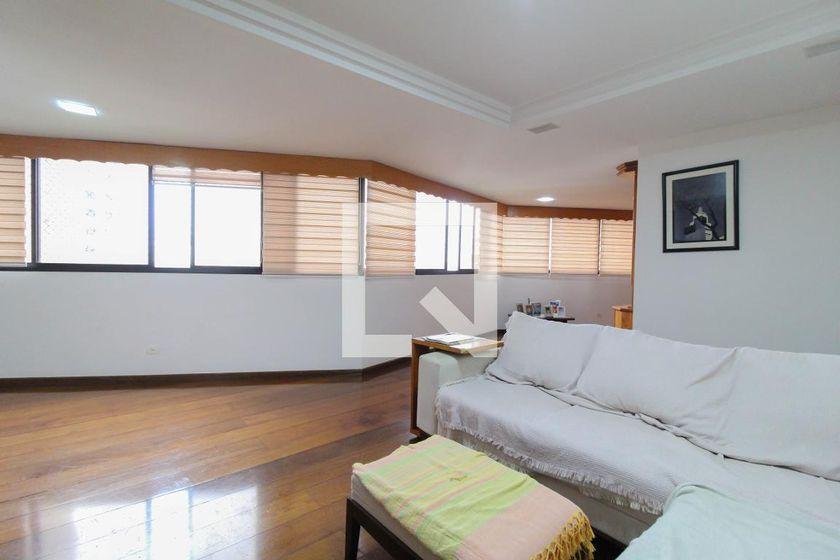 Apartamento à Venda – Moema, 5 Quartos, 275 m² – São Paulo