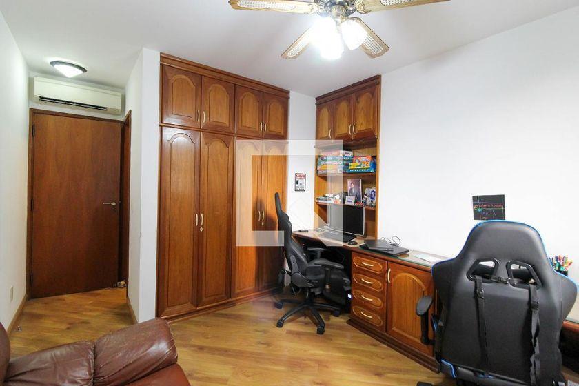Apartamento à Venda – Moema, 5 Quartos, 275 m² – São Paulo