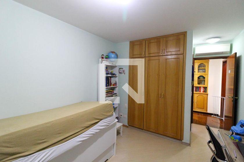 Apartamento à Venda – Moema, 5 Quartos, 275 m² – São Paulo
